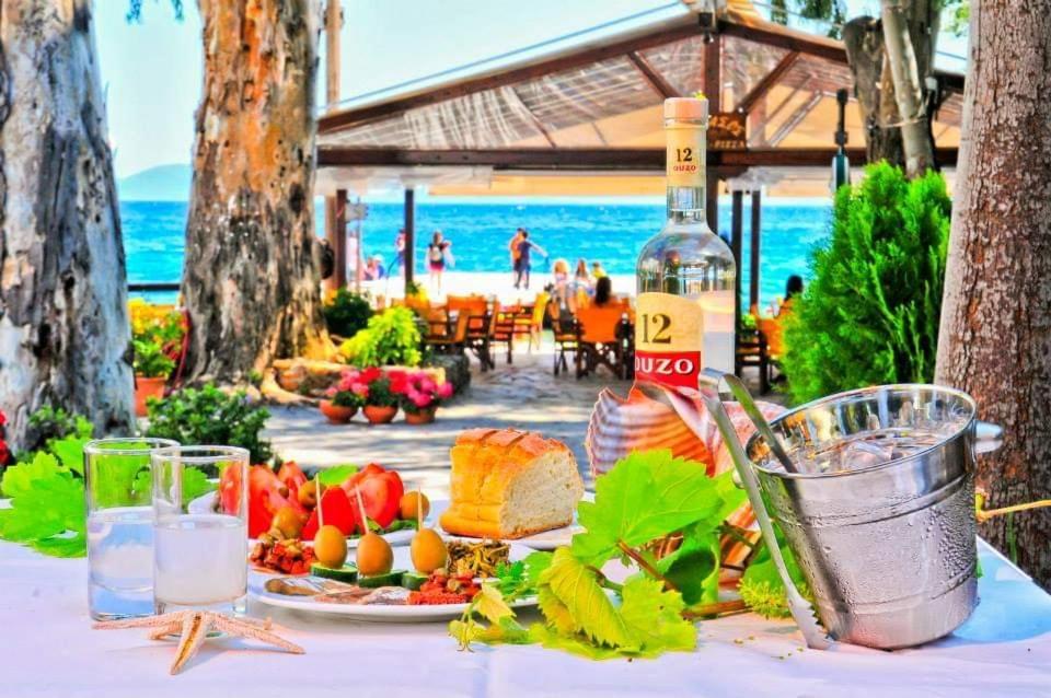 Pegasus Hotel & Coastal Cafe Kala Nera Exterior foto